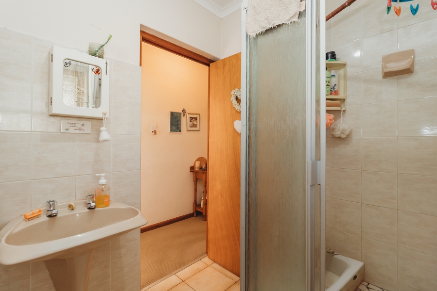 2 Bedroom Property for Sale in Denneoord Western Cape
